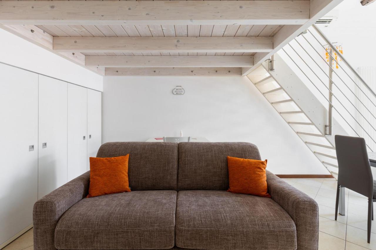 Cozy Mezzanine Apartment By Wonderful Italy Bologna Buitenkant foto